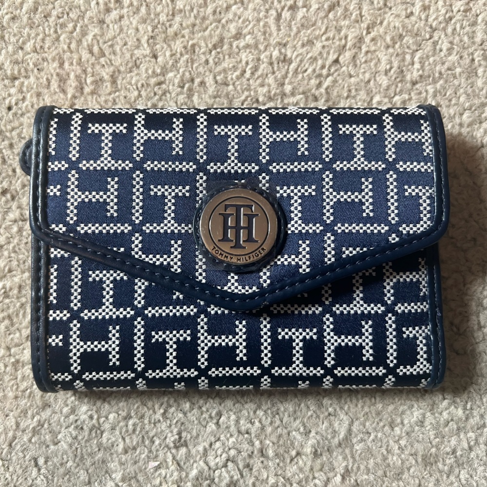 Tommy Hilfiger wallet